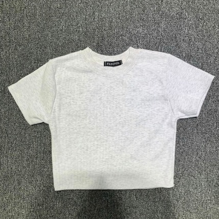 Áo thun Croptop trơn basic fit dáng chất Thun Gân co giãn 4 chiều, mêm mịn thoáng mát. Chinh Trần Store