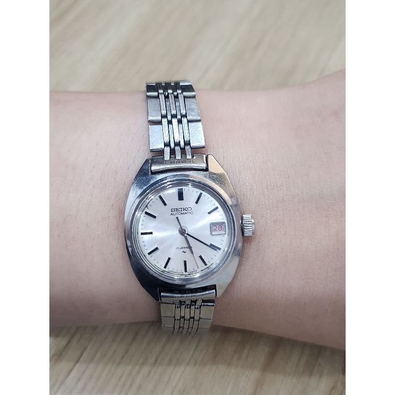 ĐỒNG HỒ SI NHẬT DÂY THÉP KHÔNG RỈ DÀNH CHO NỮ - THƯƠNG HIỆU SEIKO