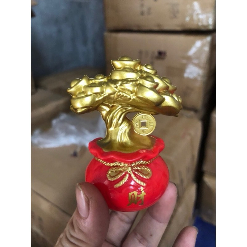 Mèo thần tài, rồng vàng, ông thần tài, hũ vàng trang trí tháp bánh tháp tỏi