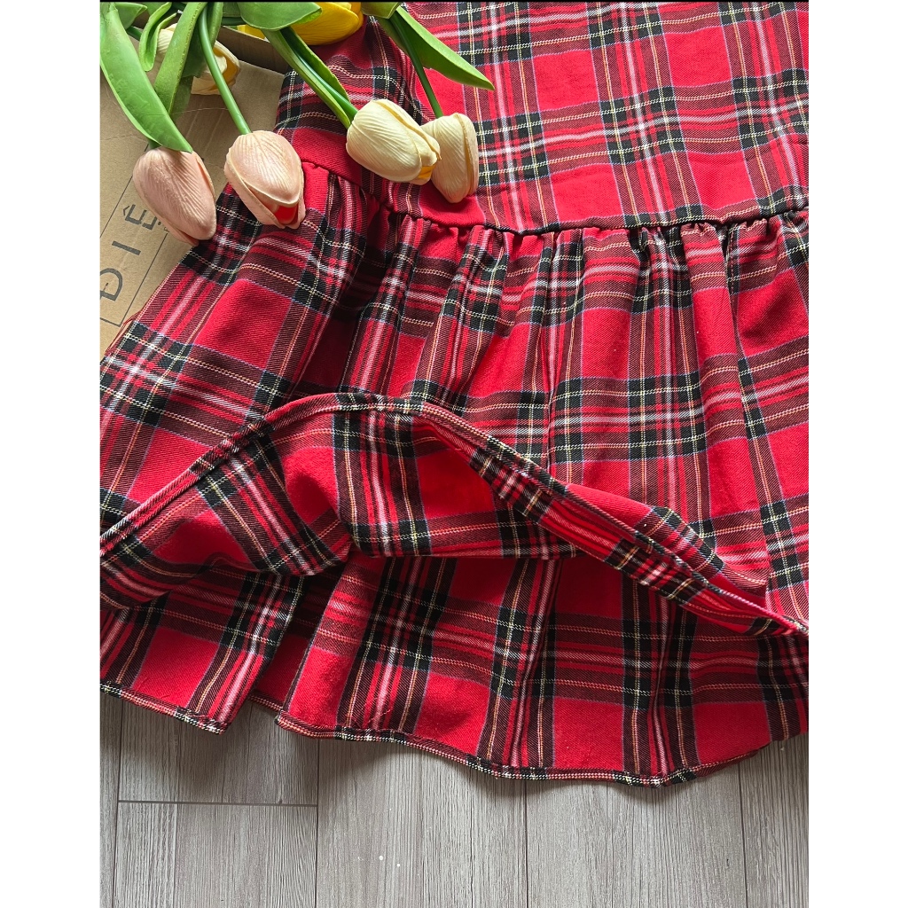 Set Đồ Nữ Noel Tiểu Thư, Set Áo Thun Bông Màu Trắng Kèm Chân Váy Dài Caro Đỏ  - ĐIỆU BOUTIQUE