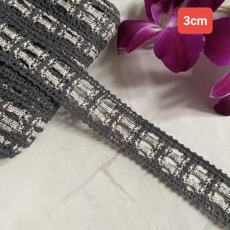 Ren chỉ cotton trang trí , size 1.8cm  đến  5cm ( 2 mét)