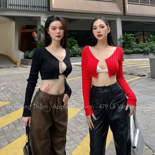 Áo len đen đỏ sắt ngực...