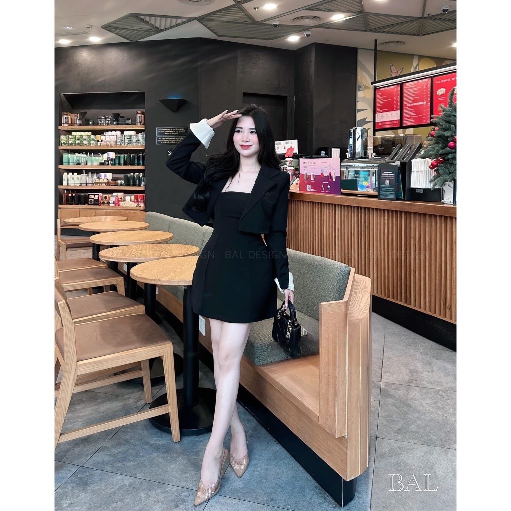 SET ĐẦM ĐEN BODY 2 DÂY BÚN + ÁO KHOÁC ĐEN VEST TAY VIỀN SẮN GẤU TRẮNG