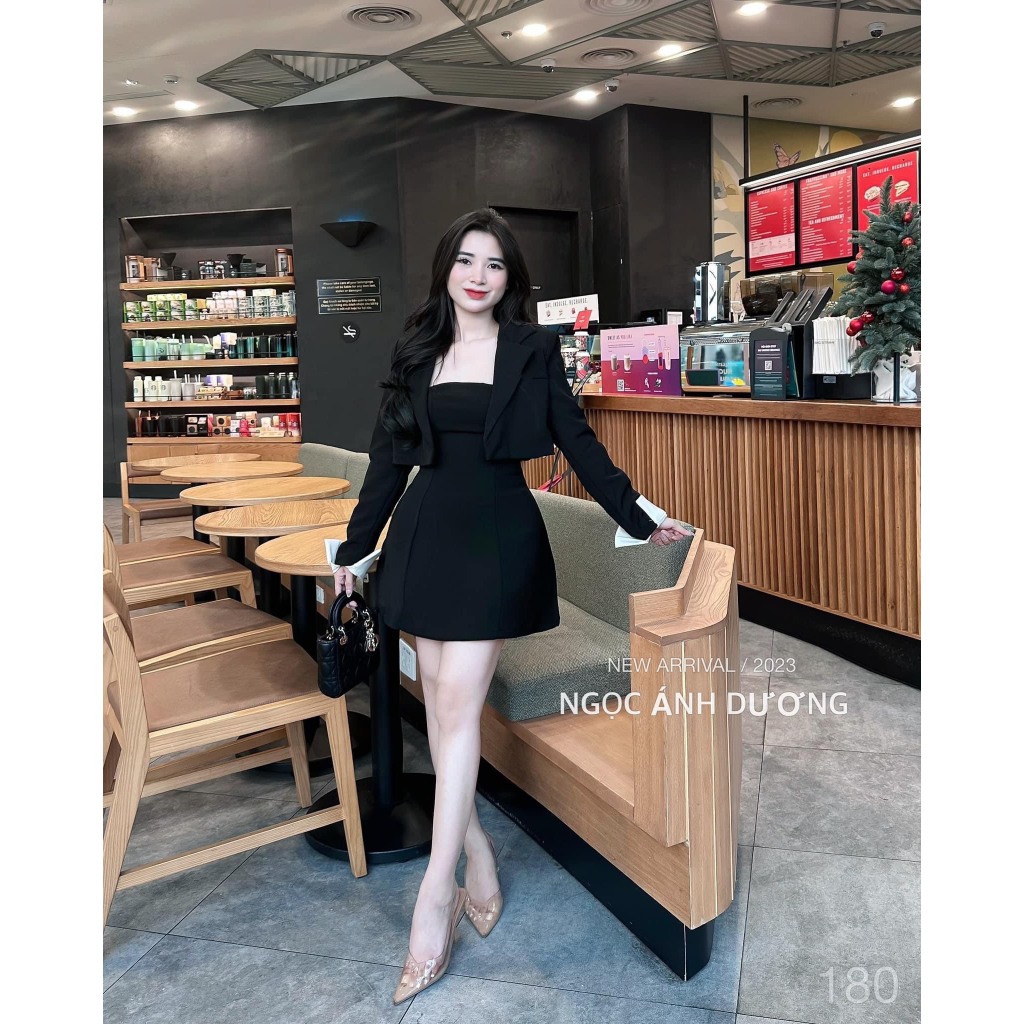 SET ĐẦM ĐEN BODY 2 DÂY BÚN + ÁO KHOÁC ĐEN VEST TAY VIỀN SẮN GẤU TRẮNG