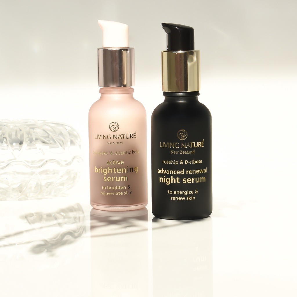 Bộ Đôi Dưỡng Sáng Da Ngày Đêm Living Nature Active Brightening Serum & Renewal Night Serum 30ml