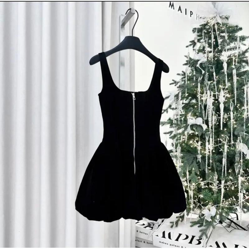 Váy Nhung Hai Dây Bồng Chuẩn MPB