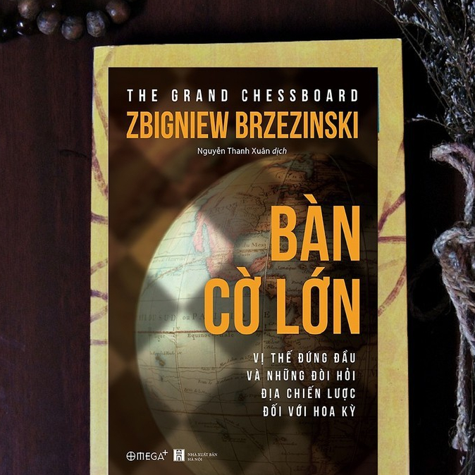 Sách - Bàn Cờ Lớn
