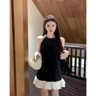 A12 [ORDER] Đầm đen cổ yếm thắt eo