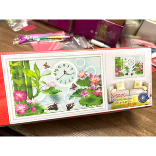 (kho sỉ hàng sẵn)Tranh đính đá hoa sen df2679 đồng hồ LG1041 (60x40) vs070 (61x41) tranh chưa thành phẩm