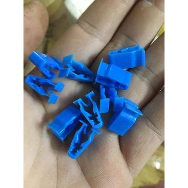 10 Chốt Kẹp Gài Nhựa Vàng, Xanh, Trắng, Gắn Dàn Áo Xe Máy Hàng Cao Cấp