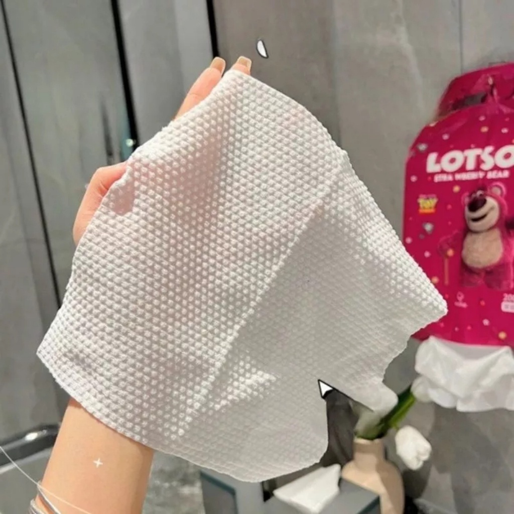 Khăn lau đa năng dùng 1 lần gấu dâu LOSTO  Túi 200 tờ chất khăn mềm mượt êm ái an toàn cho da