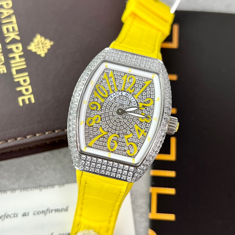 Đồng hồ Franck Muller Geneve V32 QZ màu vang đính full kim chuẩn máy thuỵ