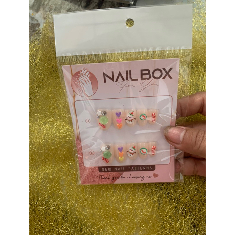 Móng tay Gia thiết kế Noel giá khuyến mãi trong tháng 11