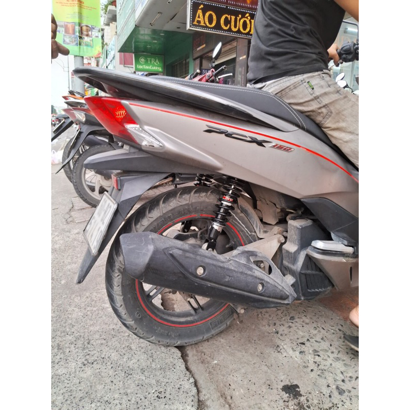 Phuộc sau PCX125 đời 2010 đến 2013 chiều cao như zin hiệu Esa 305mm