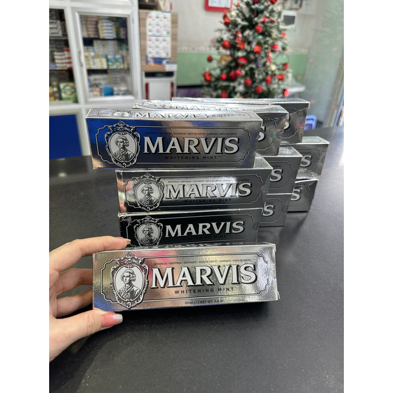 Kem Đánh Răng Marvis Whitening Mint