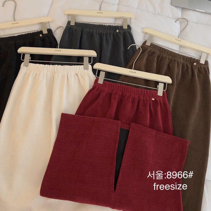 Chân váy nhung tăm