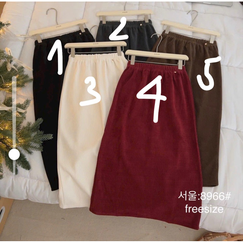 Chân váy nhung tăm