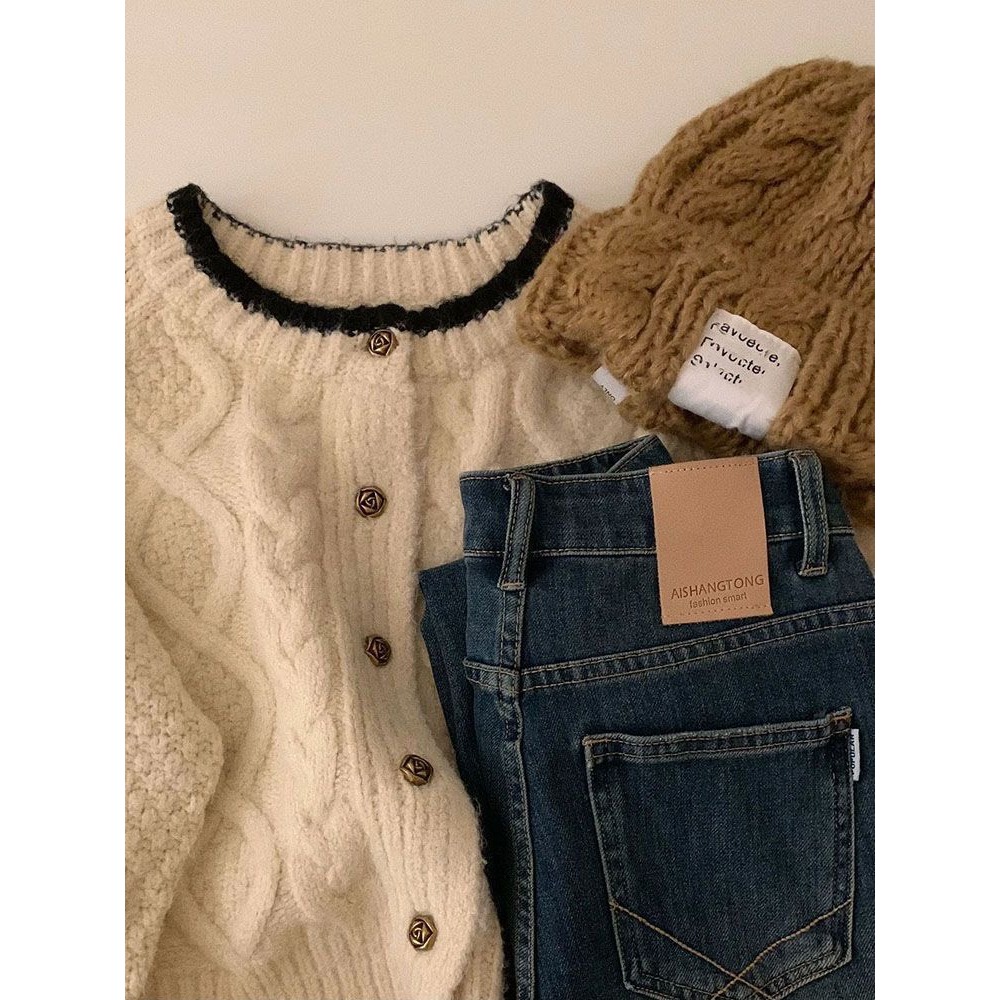 Áo cardigan len xoắn viền đen chất đẹp 2 màu trắng hồng