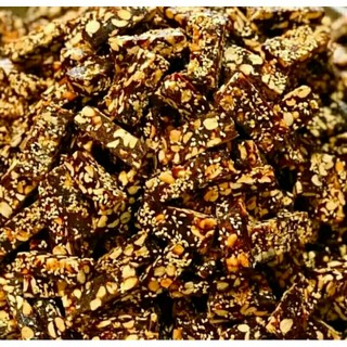 Kẹo chuối ngào gừng đậu phộng nhà làm 500g