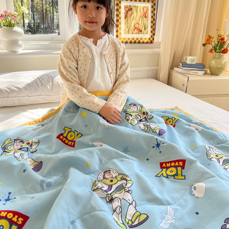 Quà tặng từ thương hiệu Chilux Chăn cotton hình hoạt hình dễ thương cho bé