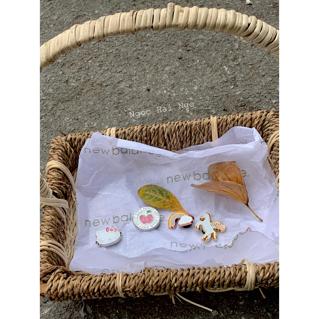 Bộ 5 Charm Kim Loại Chính Hãng Gắn Sục Dép Crocs Xịn Xò