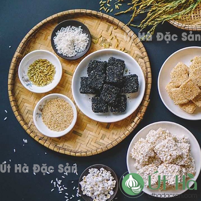 Bánh Khô Mè Bà Liễu Mẹ Mè Trắng - Mè Đen Gói 250gr Đặc Sản Đà Nẵng Bánh Xốp Giòn Ngon - Út Hà Đặc Sản