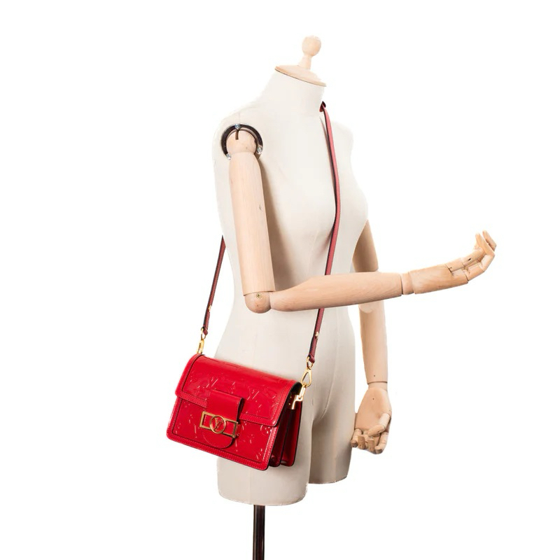 Túi si hiệu LV Dauphin