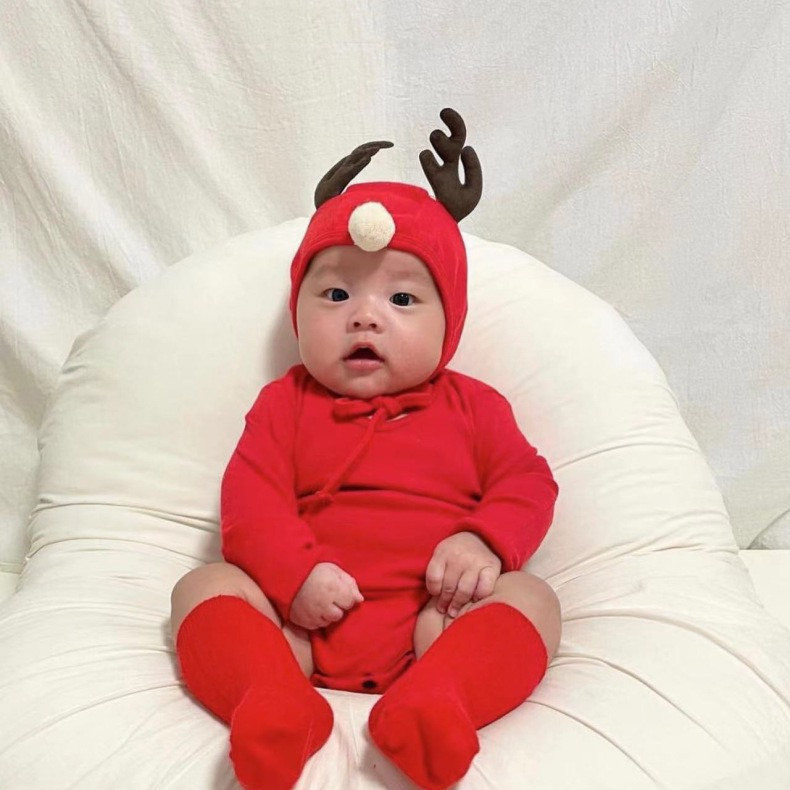 Bộ đồ giáng sinh cho bé từ 4kg - 12kg gồm nón sừng hươu dễ thương