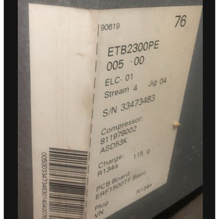 Ron cửa của tủ lạnh elextrolux model etb2300pe