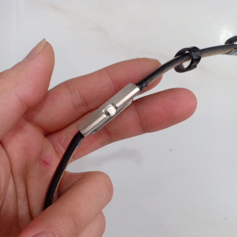 Đồng hồ si nhật nam nữ hiệu BODY MAX mặt vuông tank dây da độ mới cao 94% phù hợp nam tay nhỏ với nữ tay to