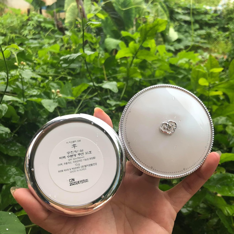 Phấn nước cushion Whoo dưỡng trắng da đông y chống nắng SPF50+/PA+++ fullsize unbox