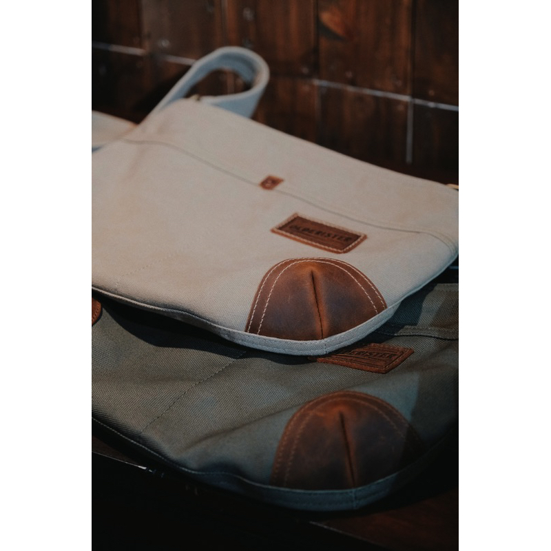 Túi đeo chéo New Sacoche Premium Canvas x Leather - Olderister