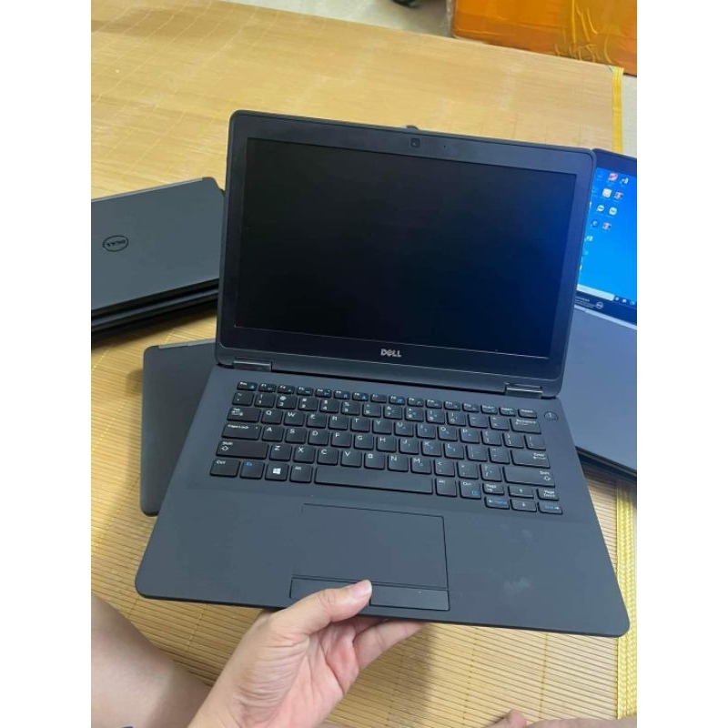 Laptop Dell 7270 ram 8gb ssd 256