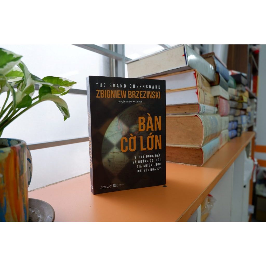 Sách - Bàn Cờ Lớn