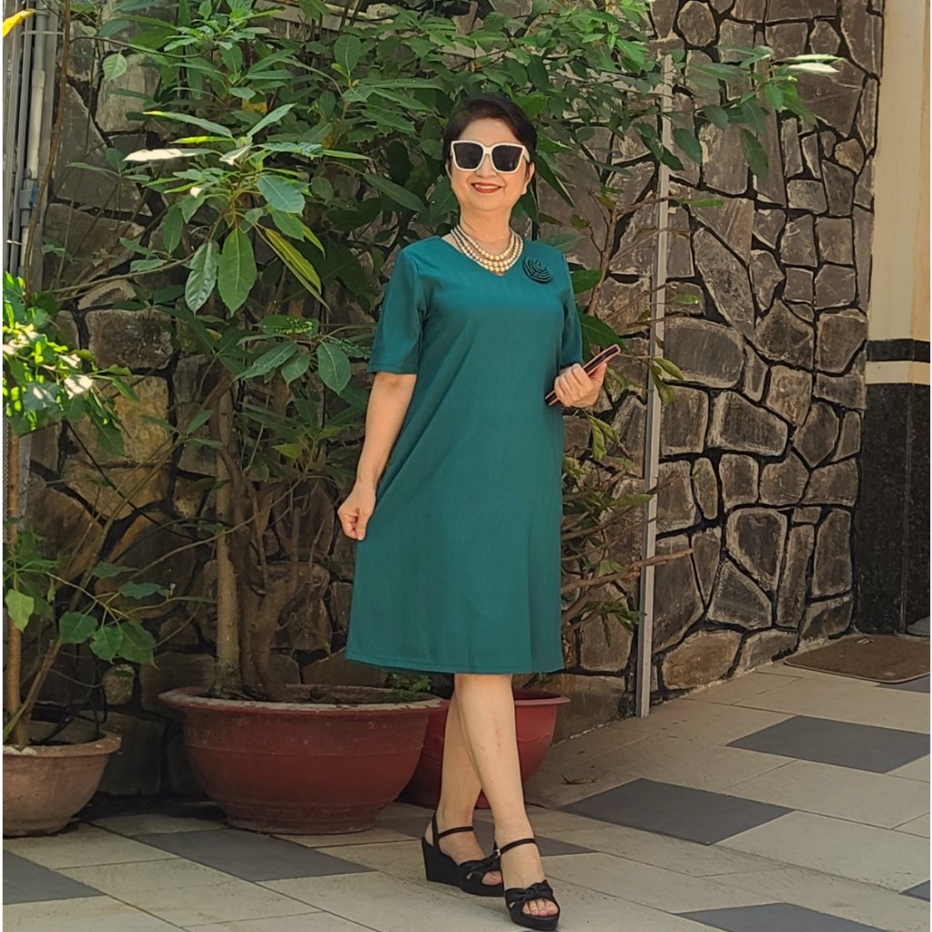 Váy Đầm Trung Niên Lụa Gấm Giãn Nhẹ, Mát - Có Dây Kéo, Hai Túi - Form A Che Bụng.
