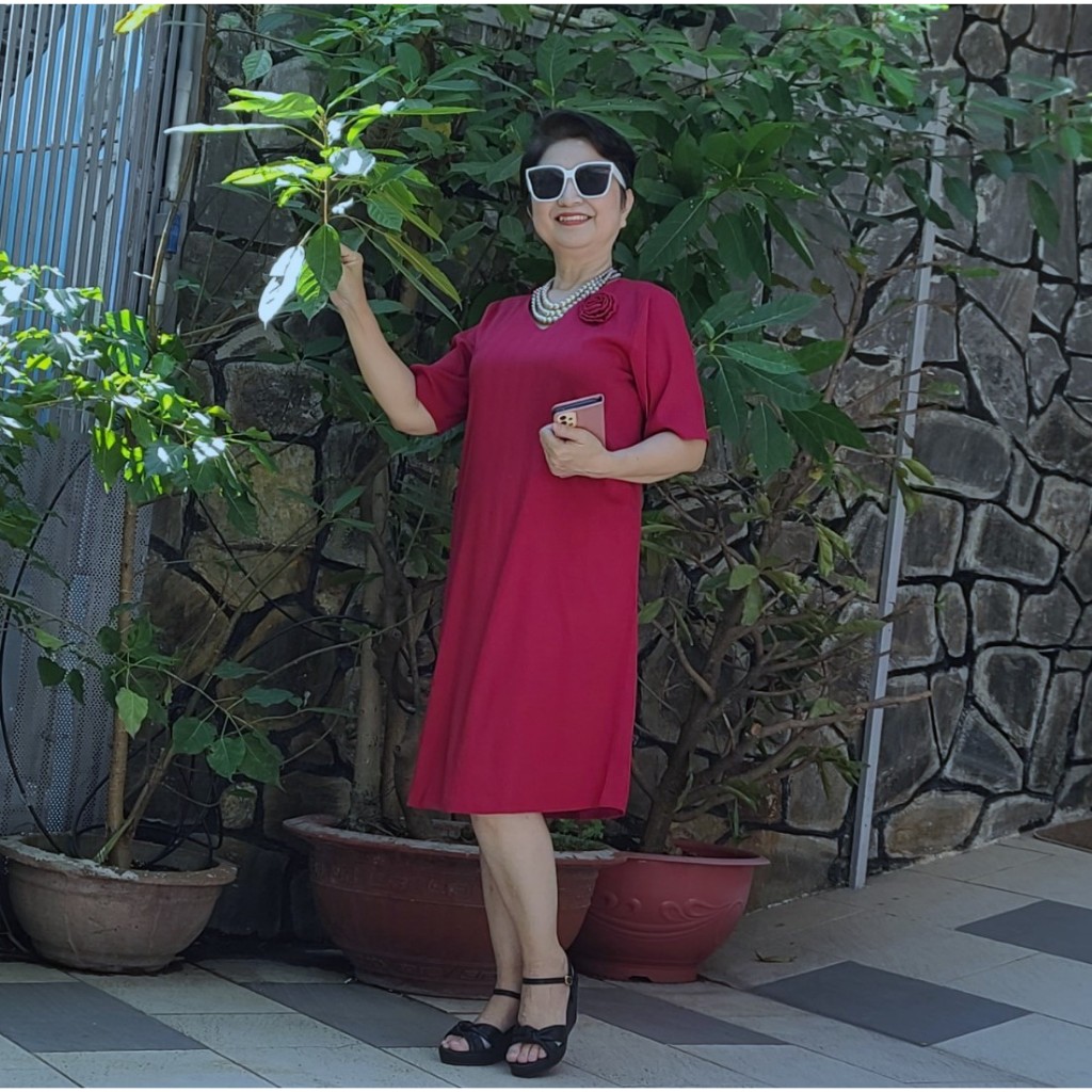 Váy Đầm Trung Niên Lụa Gấm Giãn Nhẹ, Mát - Có Dây Kéo, Hai Túi - Form A Che Bụng.