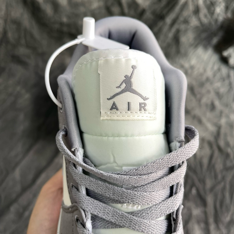 Giày Thể Thao Jordan 1 Low Steel Grey Màu Xám Trắng Móc Thêu Chỉ