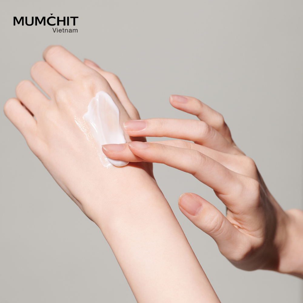 Kem Dưỡng Tay MUMCHIT - Mumchit Melting Hand Cream 50ml