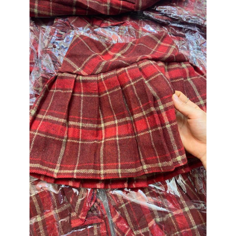 Chân váy dạ kẻ xếp ly bé gái 2023