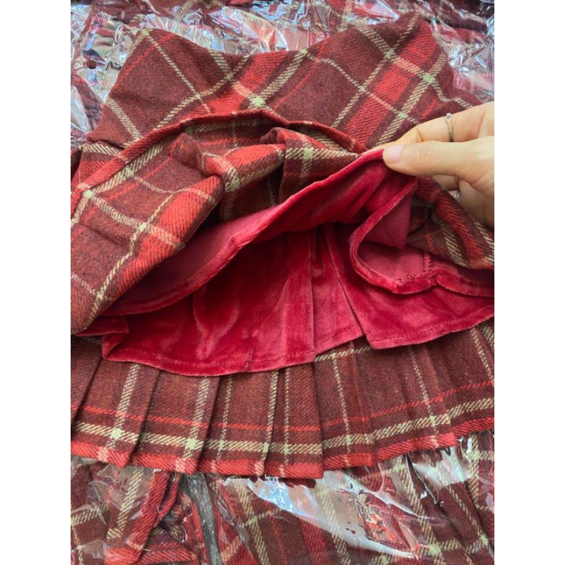 Chân váy dạ kẻ xếp ly bé gái 2023