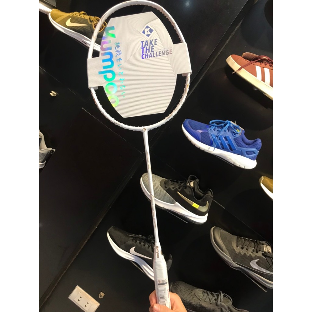 Vợt cầu lông Kumpoo K520 CHÍNH HÃNG tặng dây, cuốn cán và bao vợt