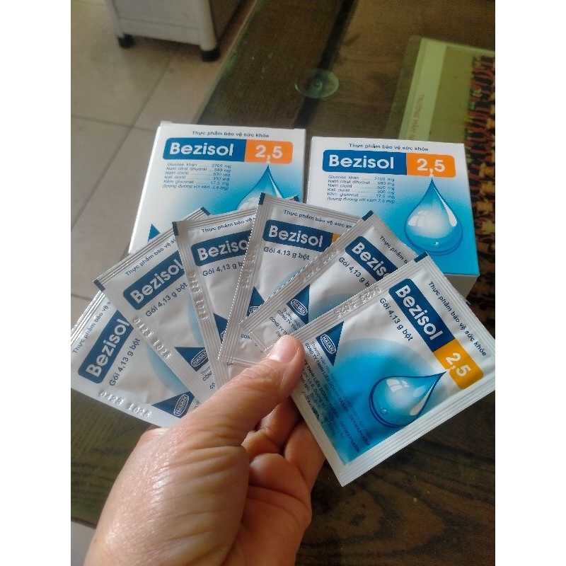 Bù nước và điện giải Bezisol 2,5 hộp 30 gói