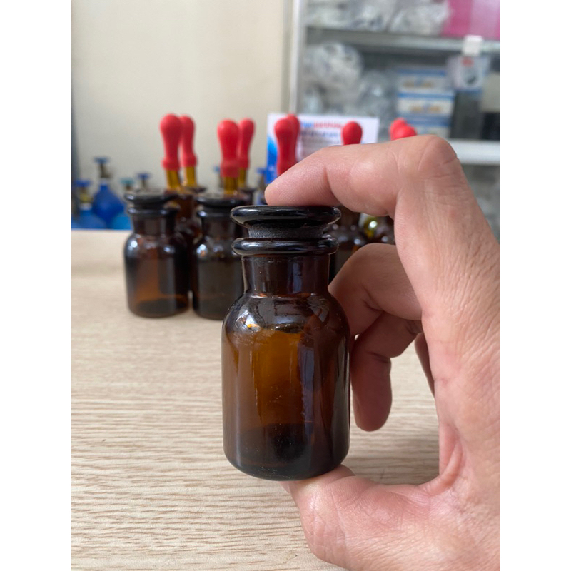 Chai lọ nút mài nút nhám màu nâu 30ml   đựng dung môi, hoá chất