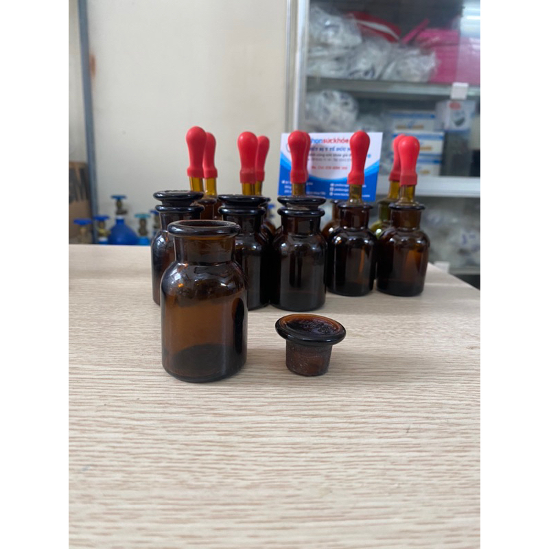 Chai lọ nút mài nút nhám màu nâu 30ml   đựng dung môi, hoá chất