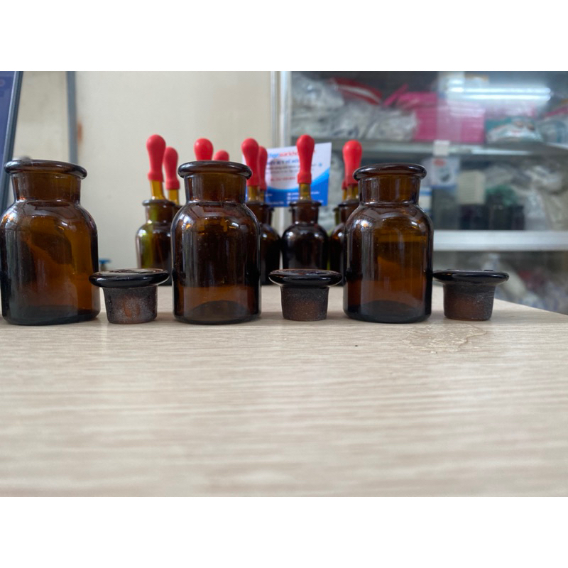 Chai lọ nút mài nút nhám màu nâu 30ml   đựng dung môi, hoá chất