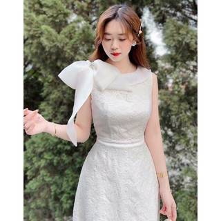 Đầm ren nữ nhẹ nhàng