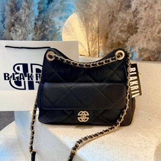 Túi xách nữ Blakriv Glenda Hobo black form đẹp sang chảnh