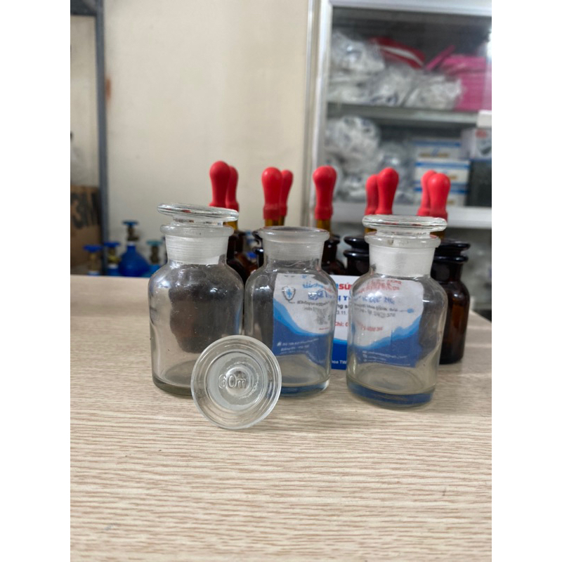 Lọ cônng tơ hút,lọ nút mài màu trắng,màu nâu 30ml,60ml,125ml,250ml,500ml dùng trong phòng thí nghiệm