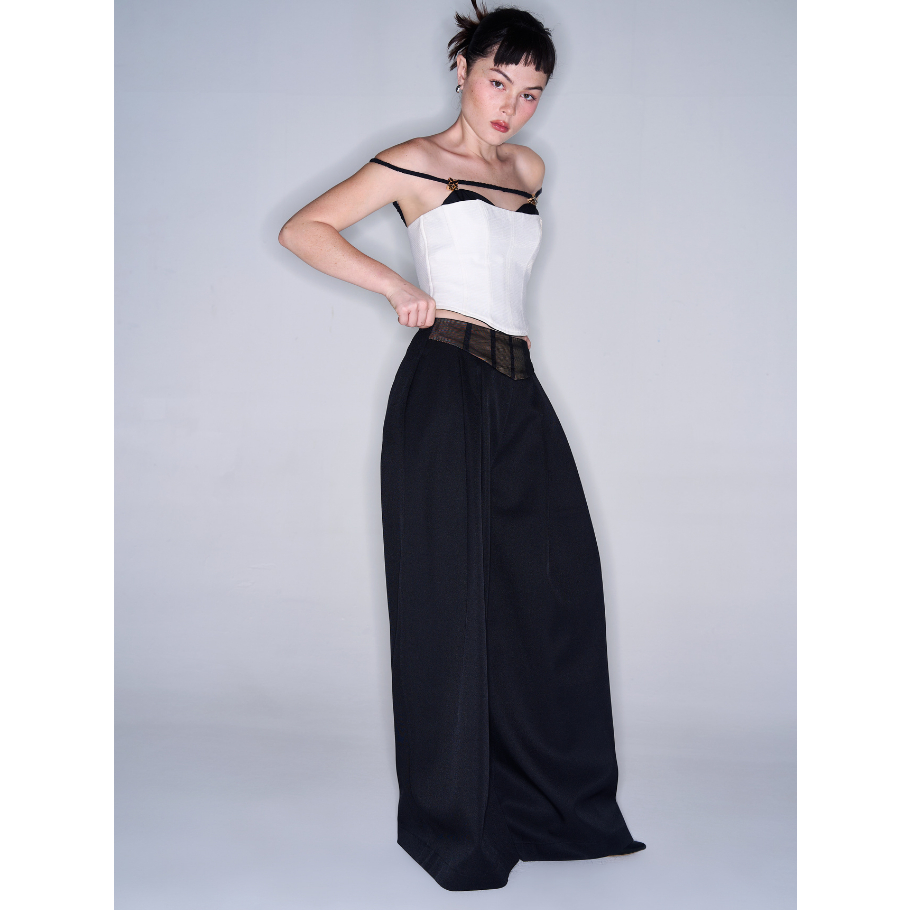 COCO SIN - Áo Croptop B&W Đính Khoen Hoa