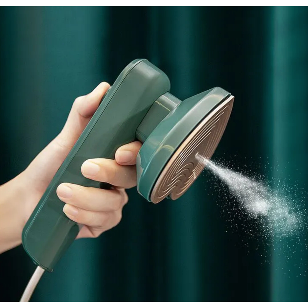 Bàn Ủi Hơi Nước Màu Xanh FZ-688